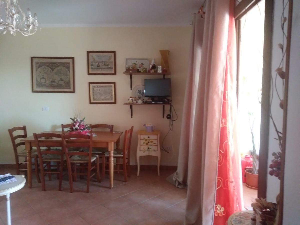 Appartamento Borgo La Vigna Trinità dʼAgultu Exteriör bild